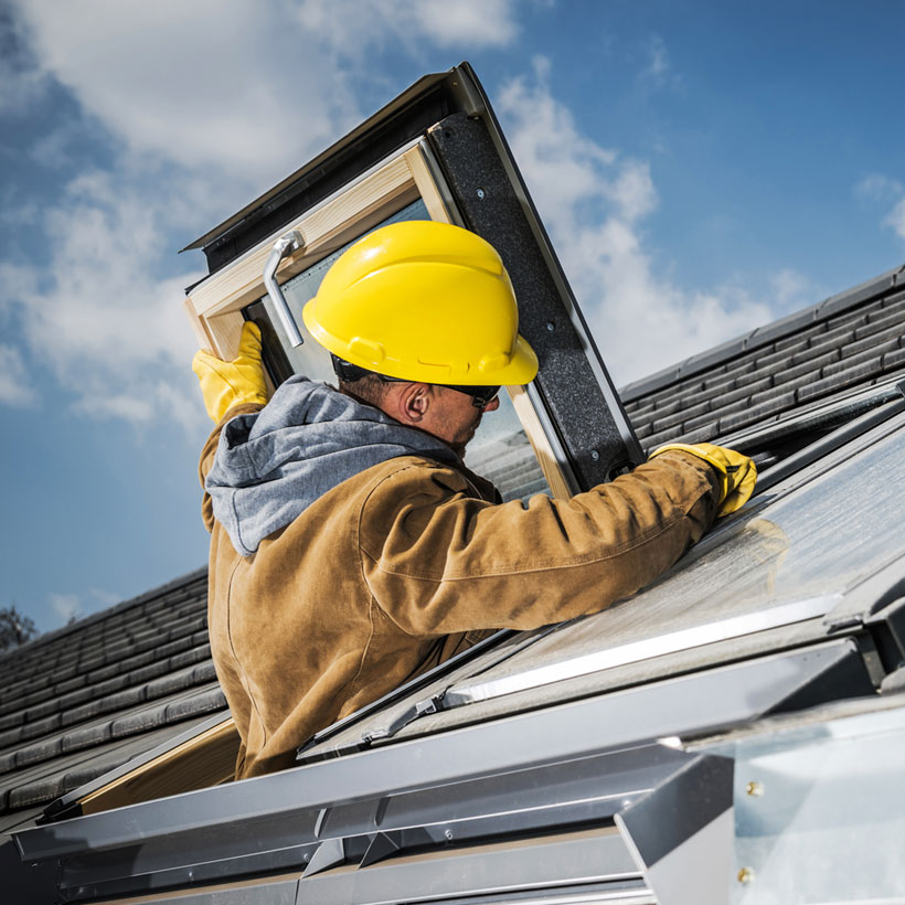 fenêtre de toit Velux lyon couvreur 69 Naveri