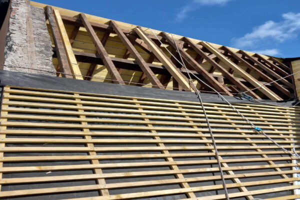 rénovation charpente lyon 69 Rhone Naveri pere et fils